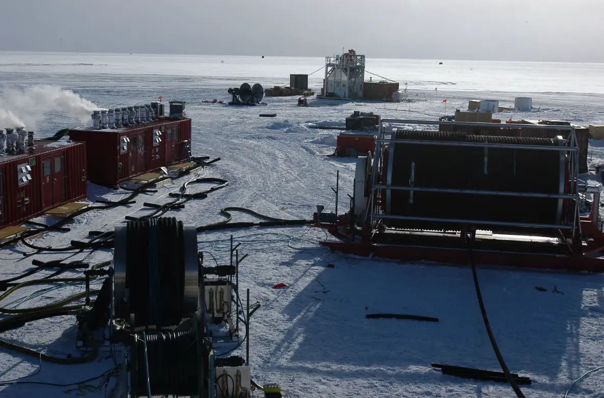 An overview of the IceCube site. Photo credit: IceCube/NSF